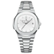 Une montre-bracelet élégante en acier inoxydable de couleur argentée avec un cadran blanc et un affichage de la date.